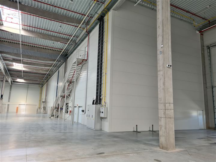 Ostrava Airport Multimodal Park – II. etapa SO01 – Česká pošta – fotografie ze stavby, 07/2022, foto 1
